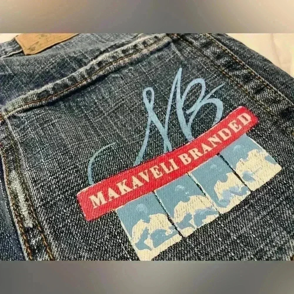 VTG MAKAVELI Brand Tupac Denim Jeans Rap Portrait Logo 90s 2Pac Size 14 wide leg - Picture 3 of 16